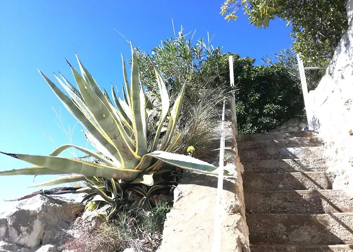 House On The Cliff Apartament