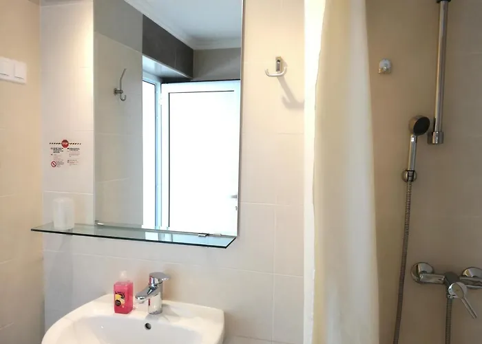 House On The Cliff *