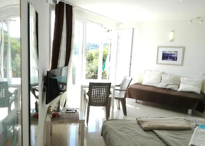 House On The Cliff Apartament *